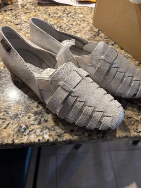 Bass Colleen silver shoes size 7.5